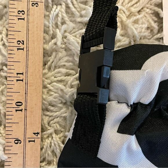 Buckhead Betties Drop the Latitude Black/White Insulated Wine Bag w/strap, NWT - Picture 5 of 10